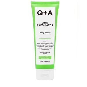 Q+A🌟AHA Exfoliator Body Scrub - Green- New